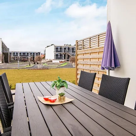 Apartment 4 Person On A In