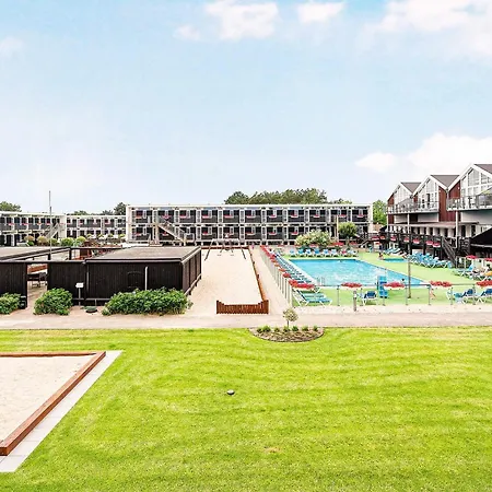 4 Person In * Glesborg